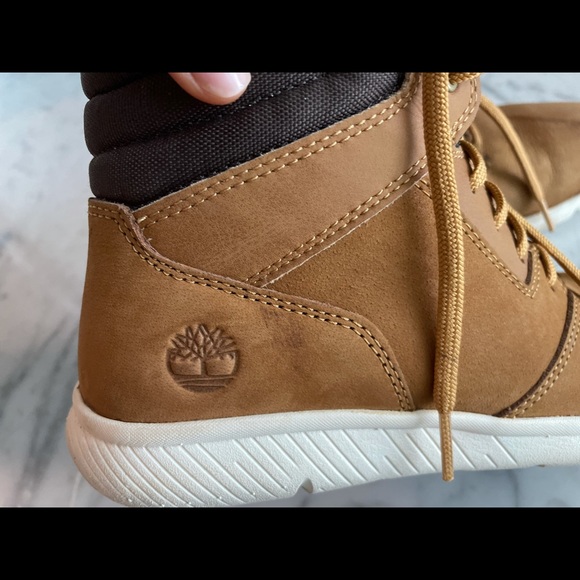 Timberland boots size 5 kids size 6.5 W - Picture 3 of 4